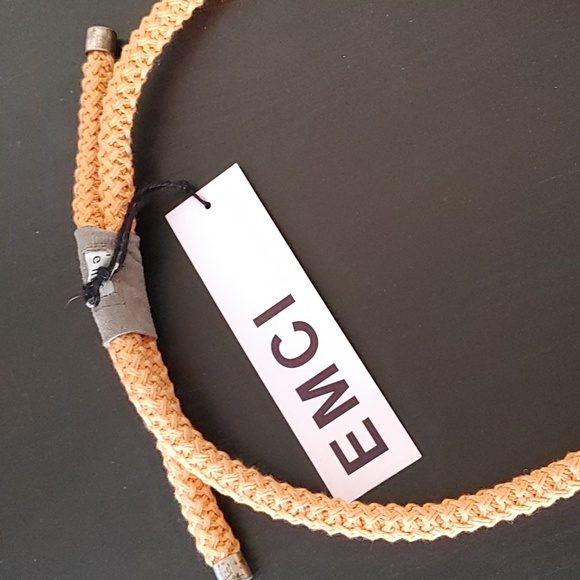 Natural Fibers Necklace - Picture 3 of 7